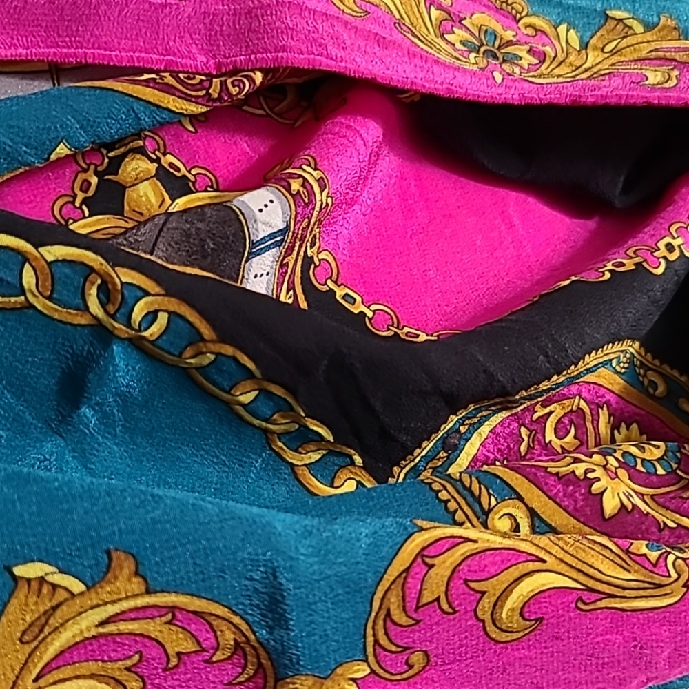 Big Silk Scarf - Picture 4 of 5